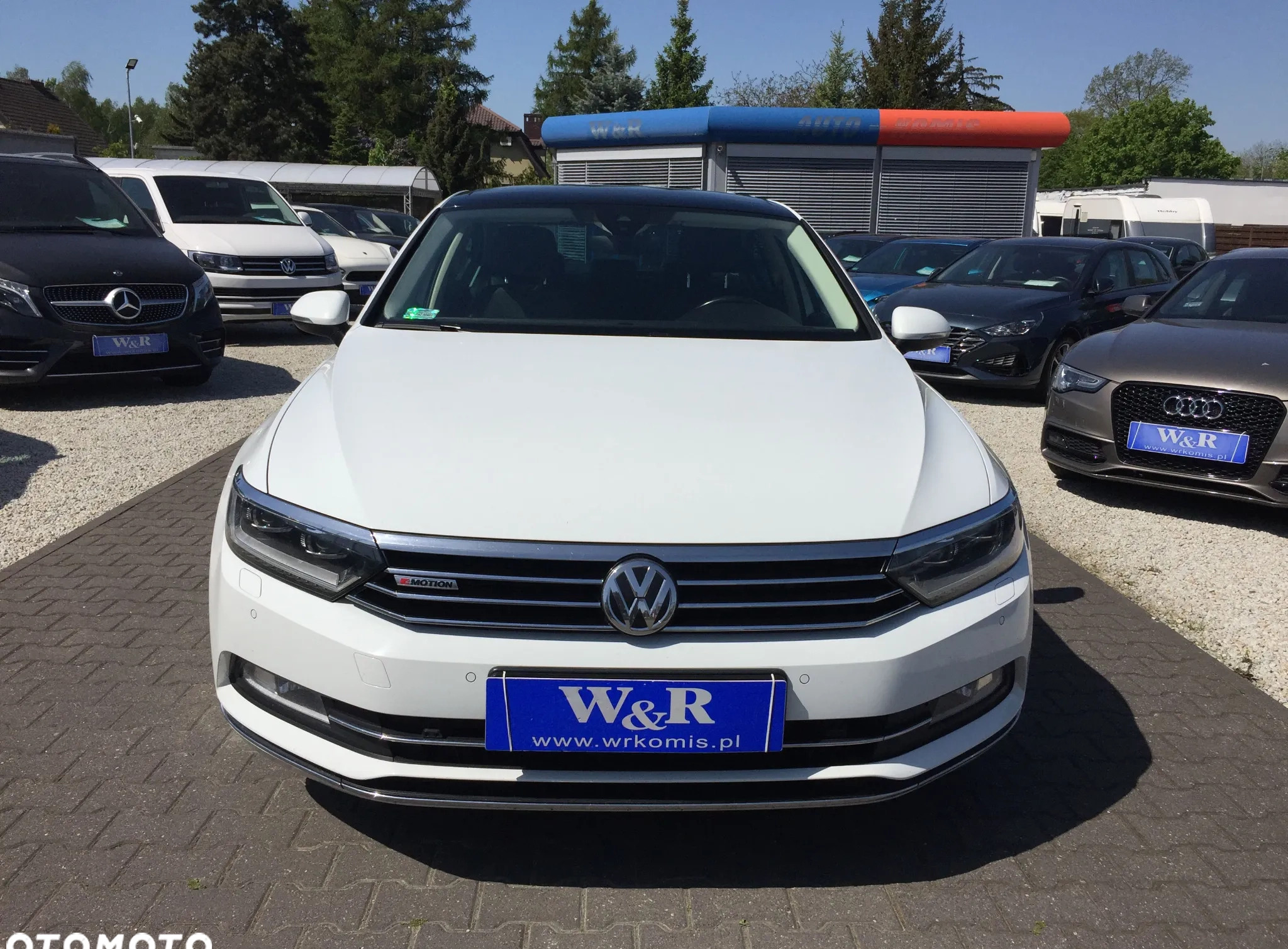 Volkswagen Passat cena 79900 przebieg: 193000, rok produkcji 2016 z Żmigród małe 172